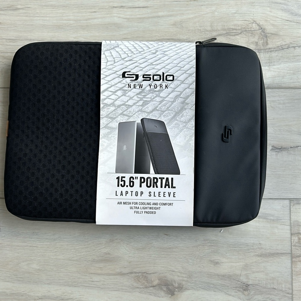 Solo 15.6 laptop sleeve